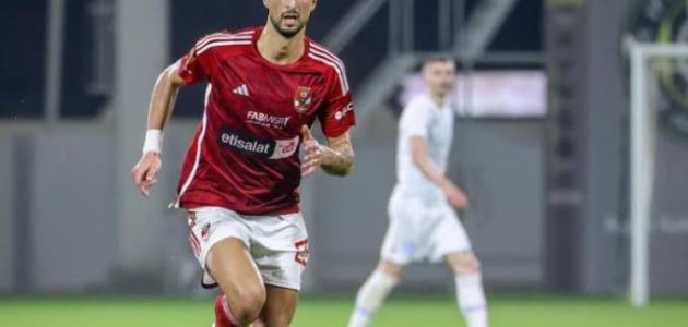 الأهلي يفوز على بيراميدز ويواصل المنافسة على صدارة الدوري