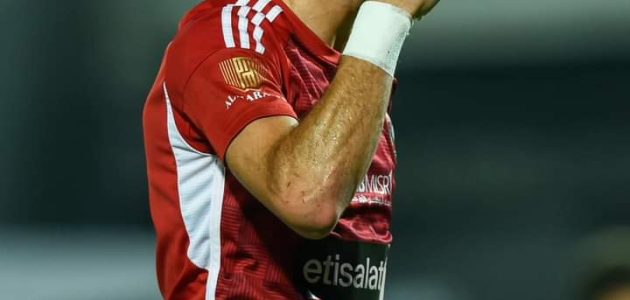 وسام أبو علي يحصد جائزة رجل مباراة الأهلي والمقاولون العرب