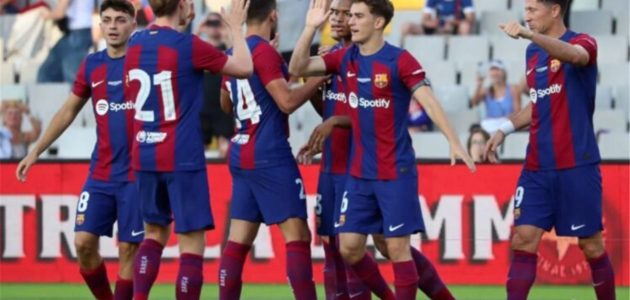 فليك يستقر على تشكيل برشلونة لمواجهة إشبيلية بالليجا